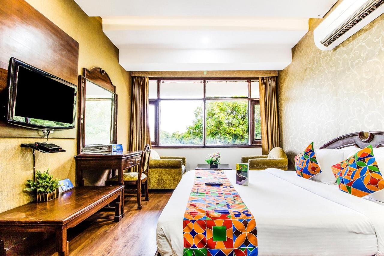 Fabhotel Le Monarque Chandīgarh Zewnętrze zdjęcie