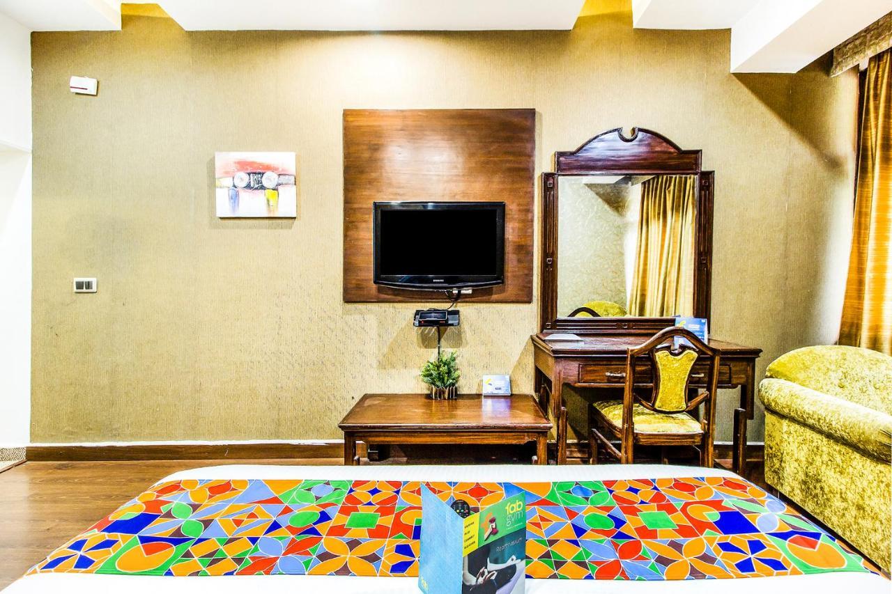 Fabhotel Le Monarque Chandīgarh Zewnętrze zdjęcie